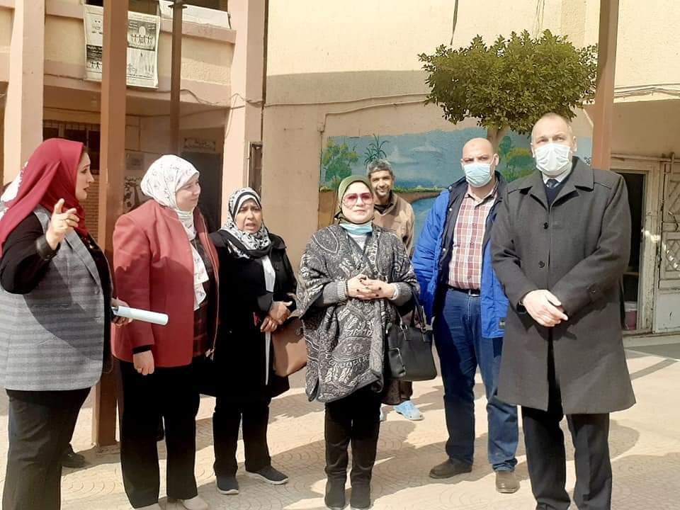 مدير تعليم القاهرة ومدير الأبنية التعليمية يتفقدان مدرسة حدائق المعادى 