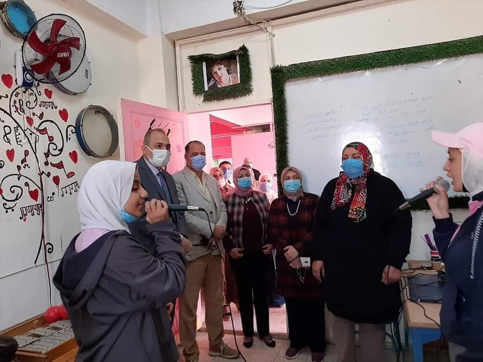 الاستاذ محمد عطية يتفقد مدرسة سيزانبراوي الاعدادية بادارة القاهرة الجديدة
